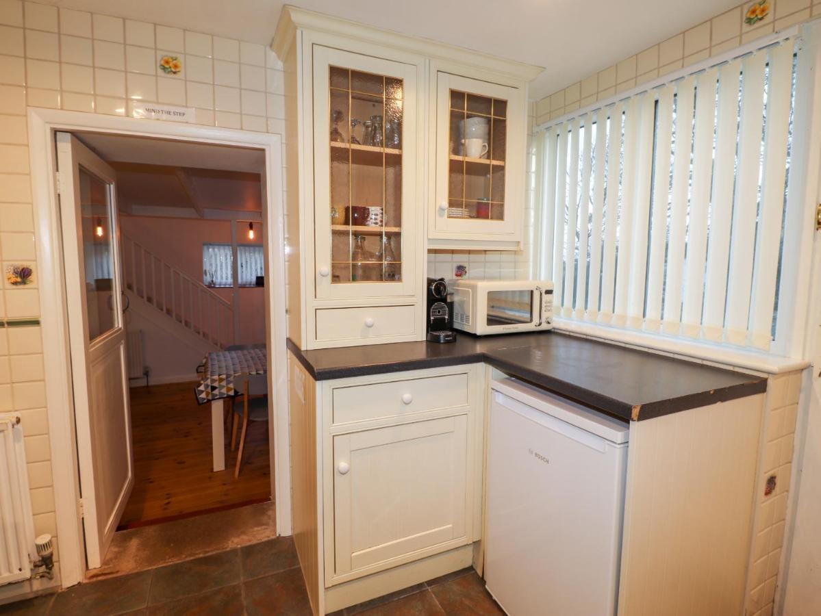 Little Barn Cottage Newport  Esterno foto