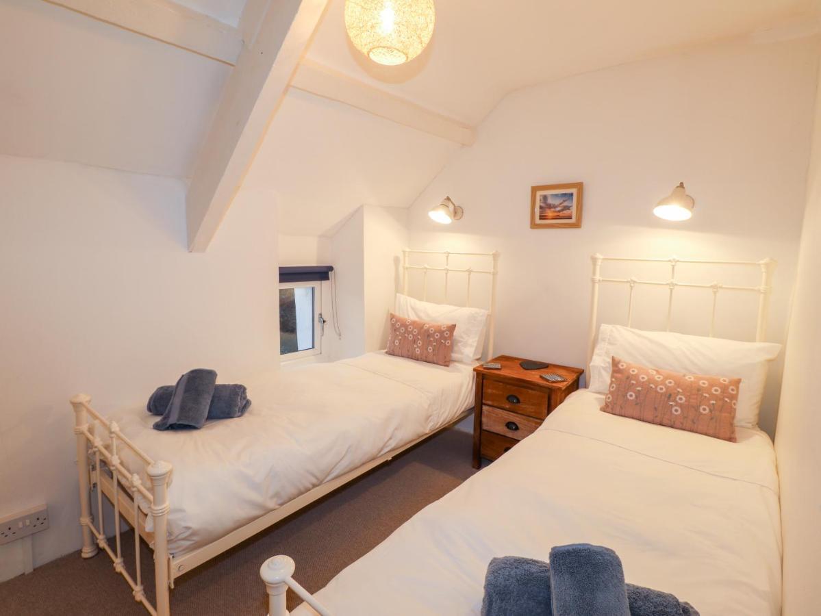 Little Barn Cottage Newport  Esterno foto